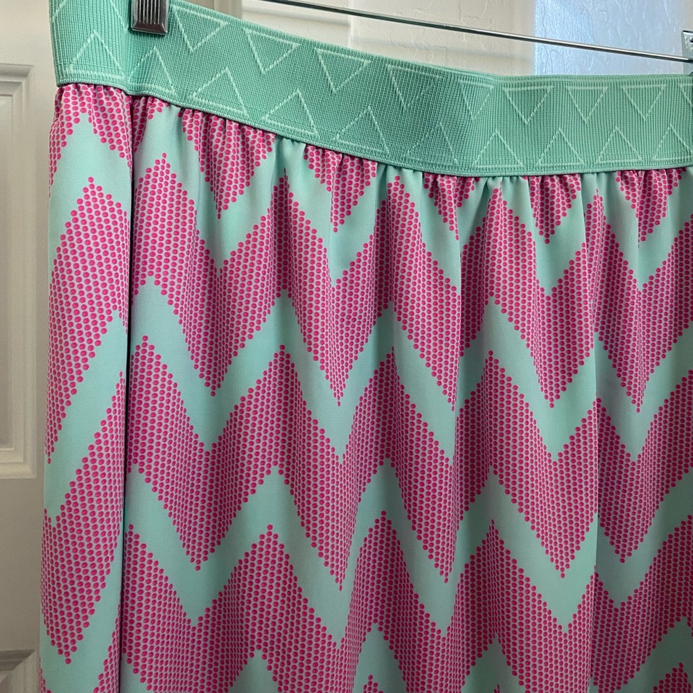 LuLaRoe Lola- NWT - Picture 2 of 5